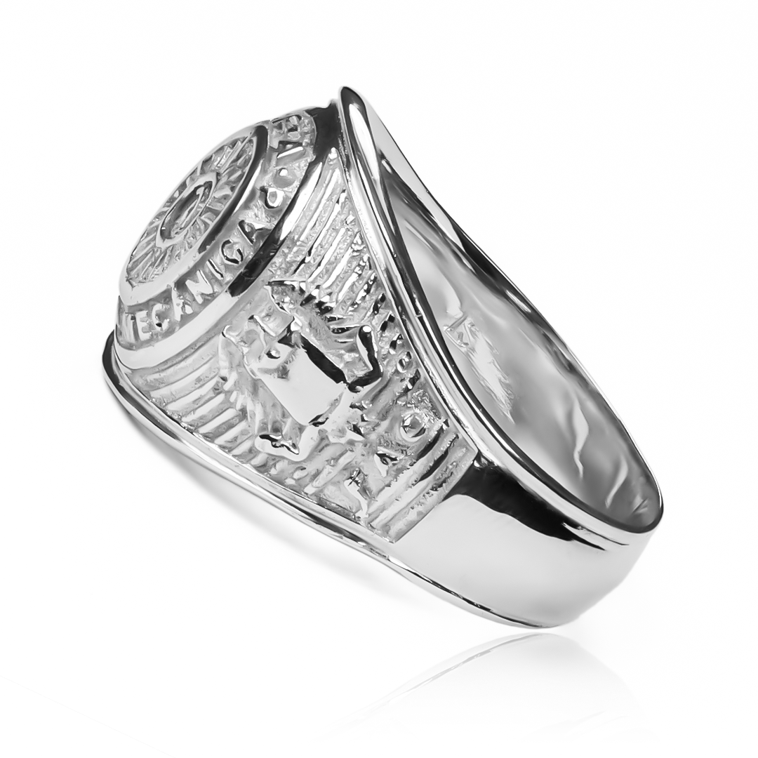 Anillo de ingeniería mecánica es el accesorio perfecto de Joyería Caracas, confeccionado en oro 18K. Además, cuenta con una garantía de por vida.