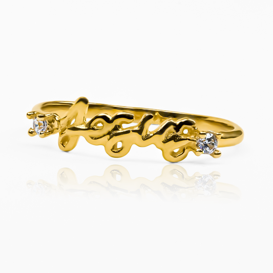 Anillo Jesús JT. Hecho en Joyería Caracas con oro 18k, este sofisticado anillo será un símbolo de lujo en tu vida. Con garantía para toda la vida.