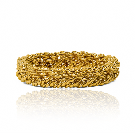 Joyería Caracas con nuestro anillo lazos entorchados de oro 18k. Diseñado con maestría y elegancia, cuenta con garantía de calidad y sofisticación en cada detalle.