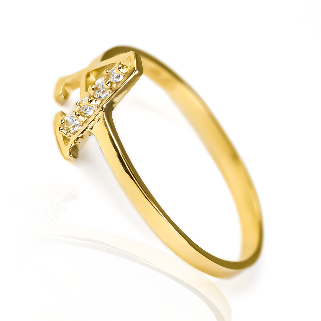 Anillo Letra. Realizado en Joyería Caracas con oro 18k, con la garantía para toda la vida.