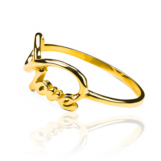 Anillo Love Infinity. Hecho en Joyería Caracas con oro 18k, este anillo representa el amor eterno y viene con garantía para toda la vida. 