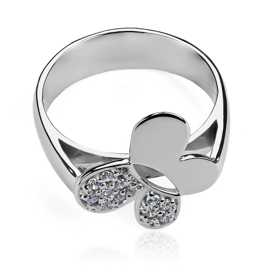 Anillo mariposa L JC en Joyería Caracas. Hecho de oro 18k, este anillo sofisticado y exclusivo será una adición deslumbrante a tu colección. Con garantía de por vida.