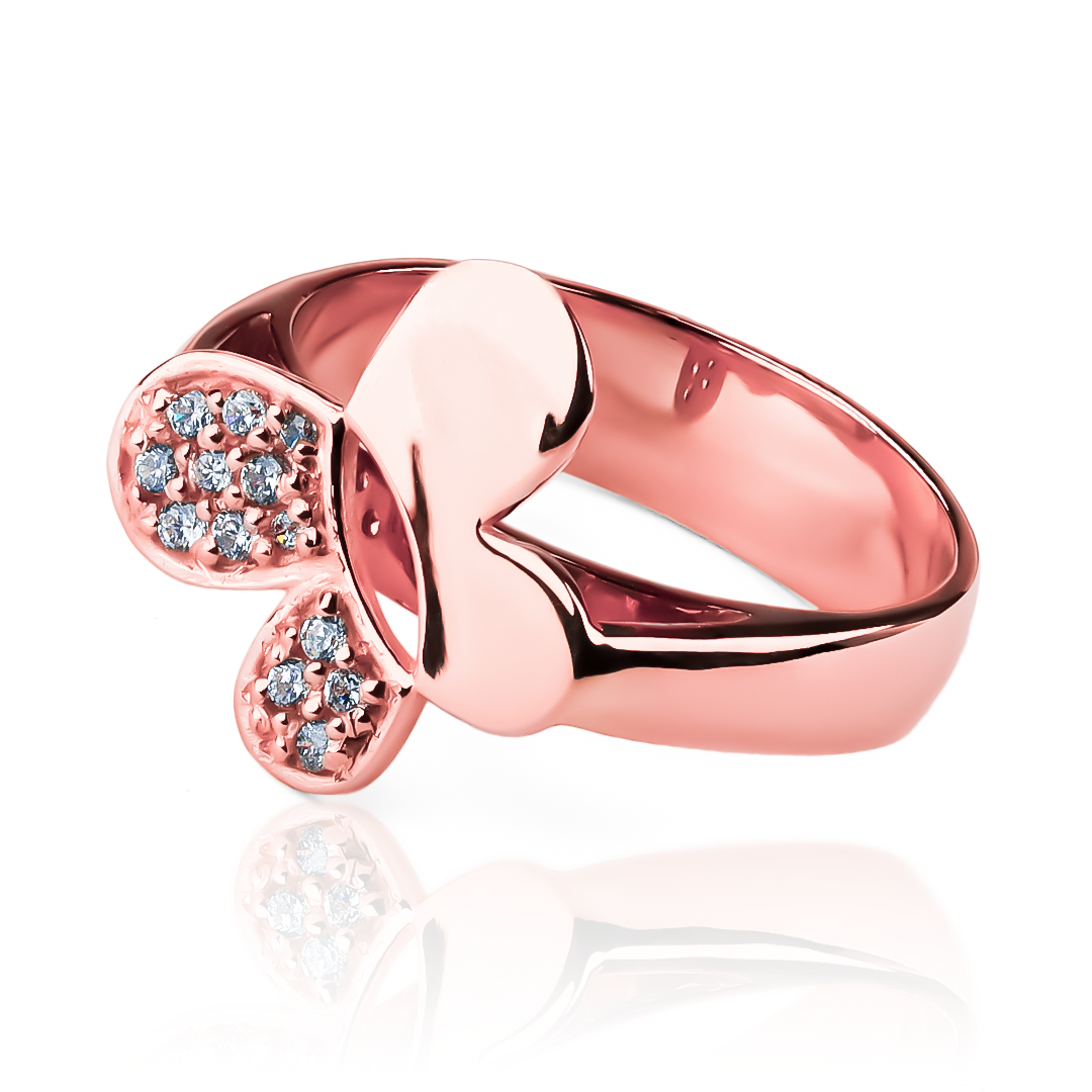 Anillo mariposa L JC en Joyería Caracas. Hecho de oro 18k, este anillo sofisticado y exclusivo será una adición deslumbrante a tu colección. Con garantía de por vida.