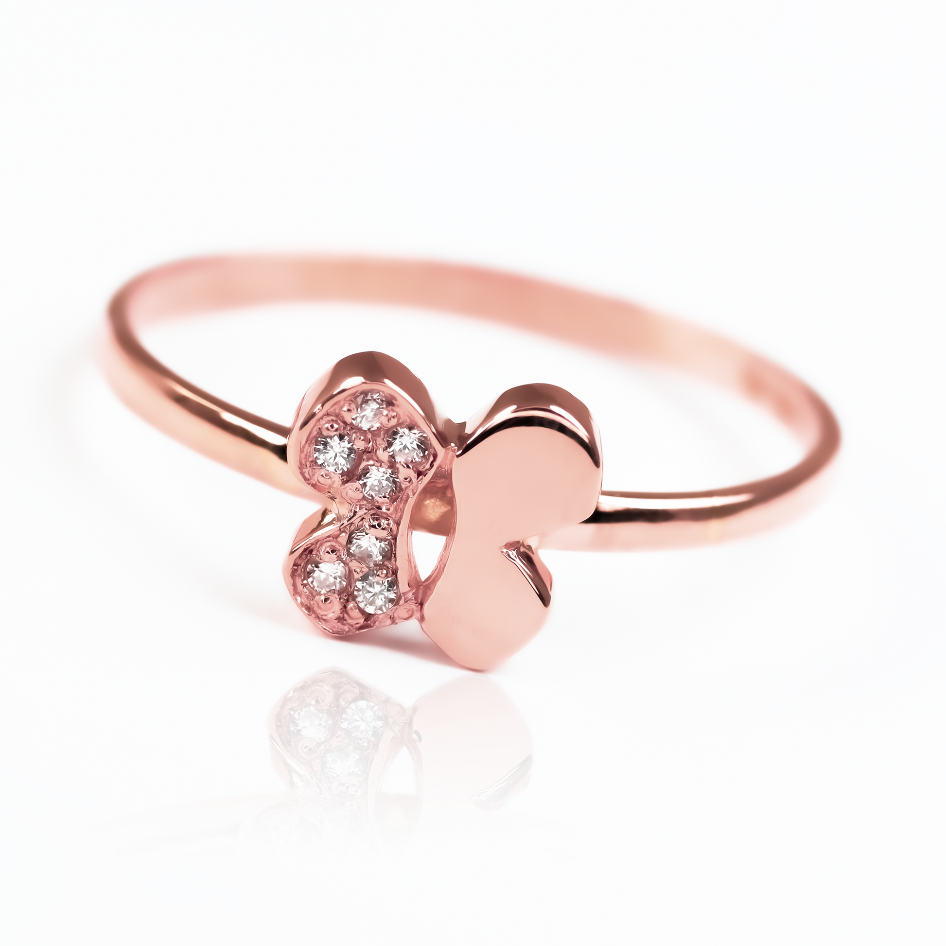 Anillo mariposa S de Joyería Caracas. Hecho en oro 18k y con garantía de por vida.