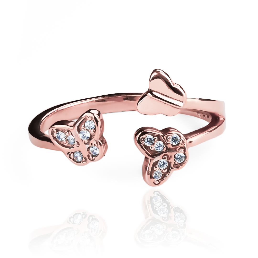 Anillo mariposa silvestre combina la elegancia de la Joyería Caracas con la calidad del oro 18k. Su diseño único y delicado simboliza la belleza natural y está respaldado con una garantía de por vida.