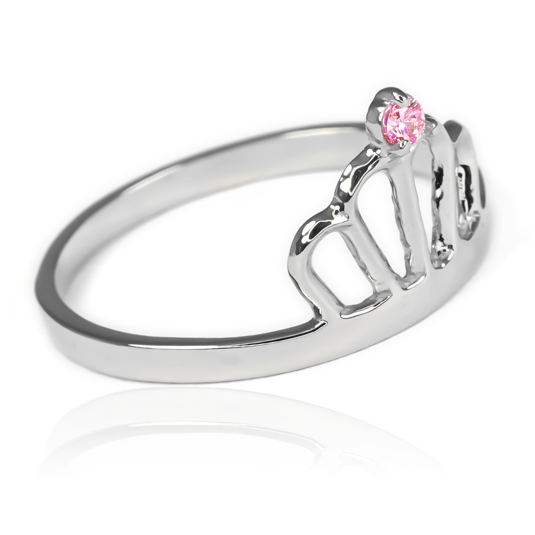 Anillo Minimal Crown, fabricado en oro 18k por Joyería Caracas, respaldado por nuestro certificado de calidad y garantía de por vida.