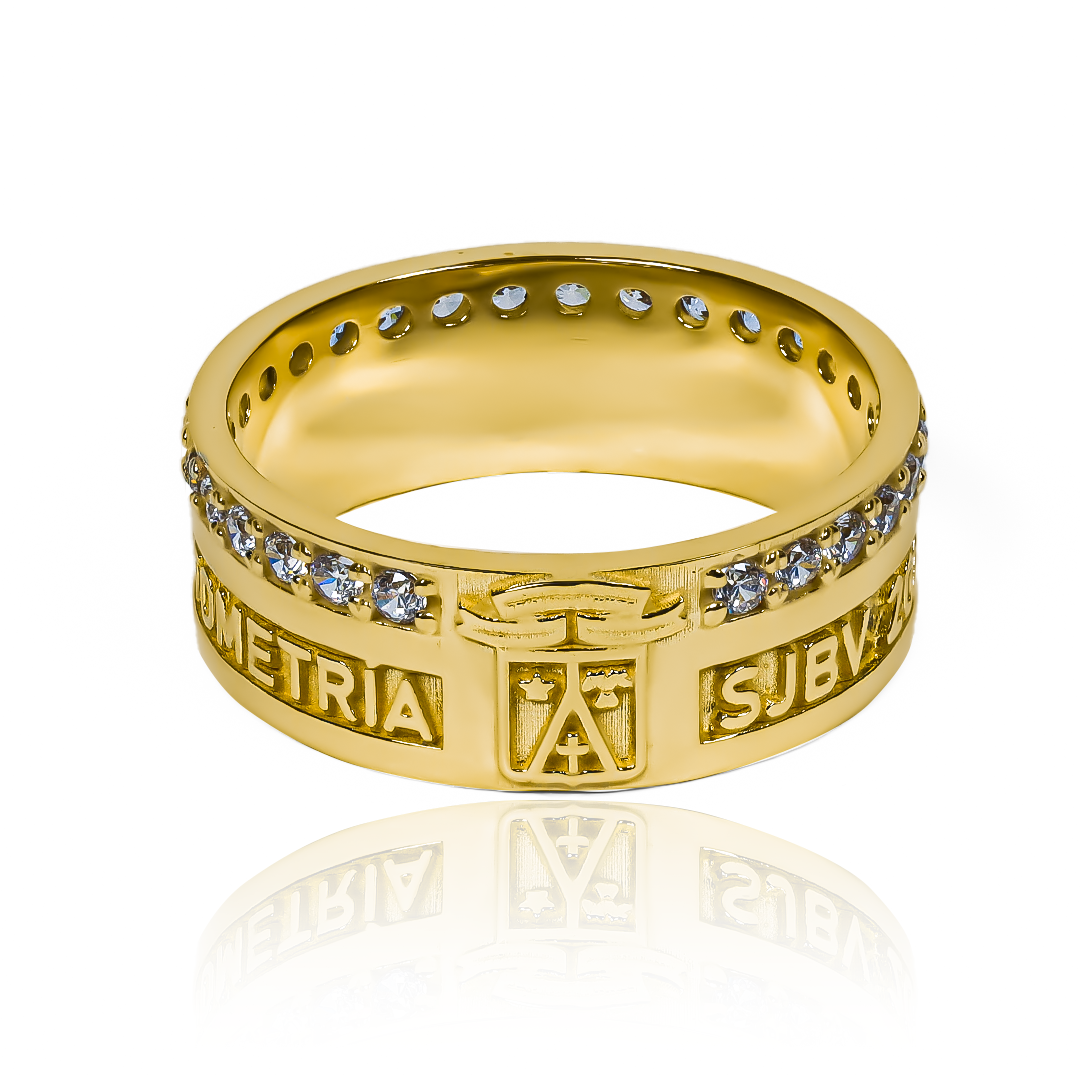Anillo de optometría personalizado. Diseño exclusivo de Joyería Caracas, elaborado en oro 18K para un lujo duradero. Cada pieza es única y cuenta con garantía de por vida.
