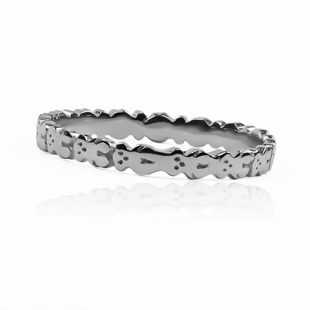 Anillo ositos seguidos JT es una joya de oro 18k de la prestigiosa Joyería Caracas. Su diseño exclusivo y garantía de por vida.