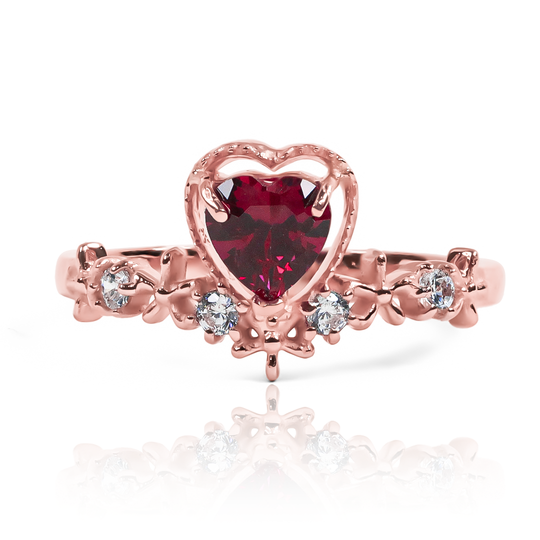 Anillo Passion Cor, fabricado en oro 18k por Joyería Caracas, cuenta con certificado de calidad y garantía de por vida, su diseño de corazón simboliza el amor eterno.