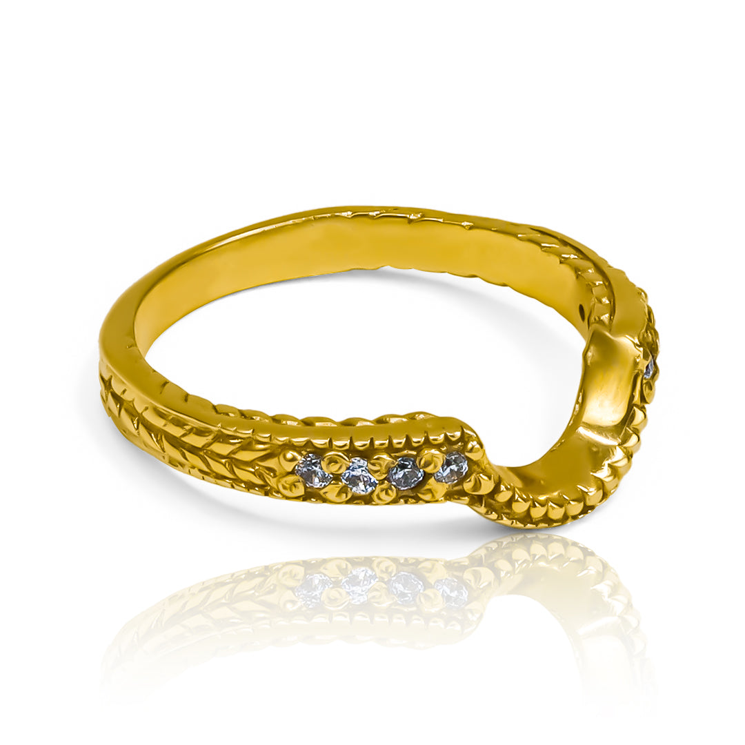 Anillo pisargolla ramas de Joyería Caracas en oro 18k. Su diseño lo hace único, garantizado para toda la vida.