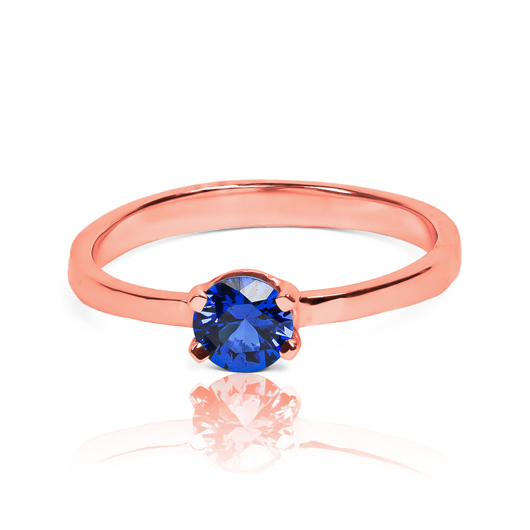 Anillo de compromiso endless love. Realizado en Joyería Caracas, este diseño de oro 18k viene acompañado de un certificado de calidad y garantía de por vida.