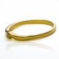 Anillo simple vi. Hecho con Joyería Caracas y oro 18k de la más alta calidad, este anillo no solo es un accesorio, es una garantía para toda la vida.
