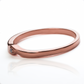 Anillo simple vi. Hecho con Joyería Caracas y oro 18k de la más alta calidad, este anillo no solo es un accesorio, es una garantía para toda la vida.