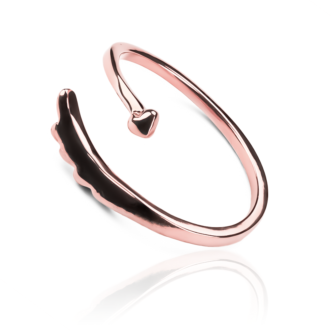Anillo WingHeart JC de Joyería Caracas! Hecho con oro 18k de la más alta calidad, este anillo es símbolo de amor y compromiso eterno. Con garantía de por vida.