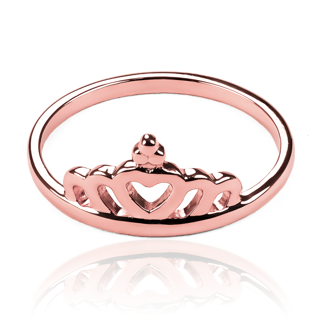 Anillo Corona BDC, fabricado en oro 18k por Joyería Caracas, cuenta con certificado de calidad y garantía de por vida.