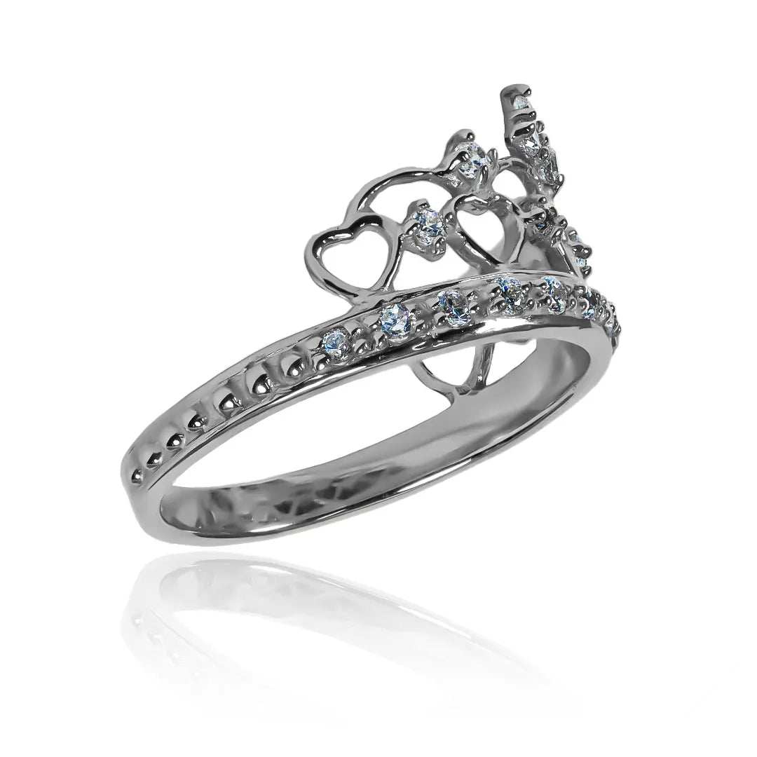 Anillo Corona Heart, fabricado en oro 18k por Joyería Caracas, cuenta con certificado de calidad y garantía de por vida.