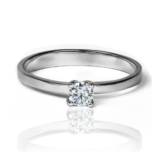 Mini pyramid engagement ring