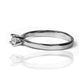 Anillo Piramid Mini Moissanite 3.50mm, fabricado en oro 18k, viene acompañado de un certificado de calidad y garantía de por vida.