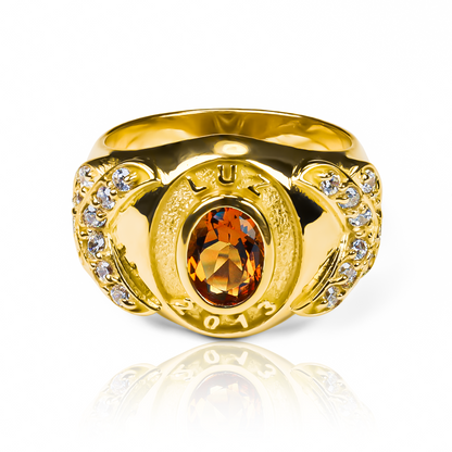 Anillo grado topacio de Joyería Caracas es una verdadera joya de lujo. Confeccionado en oro 18K con un topacio excepcional. Garantizado de por vida.