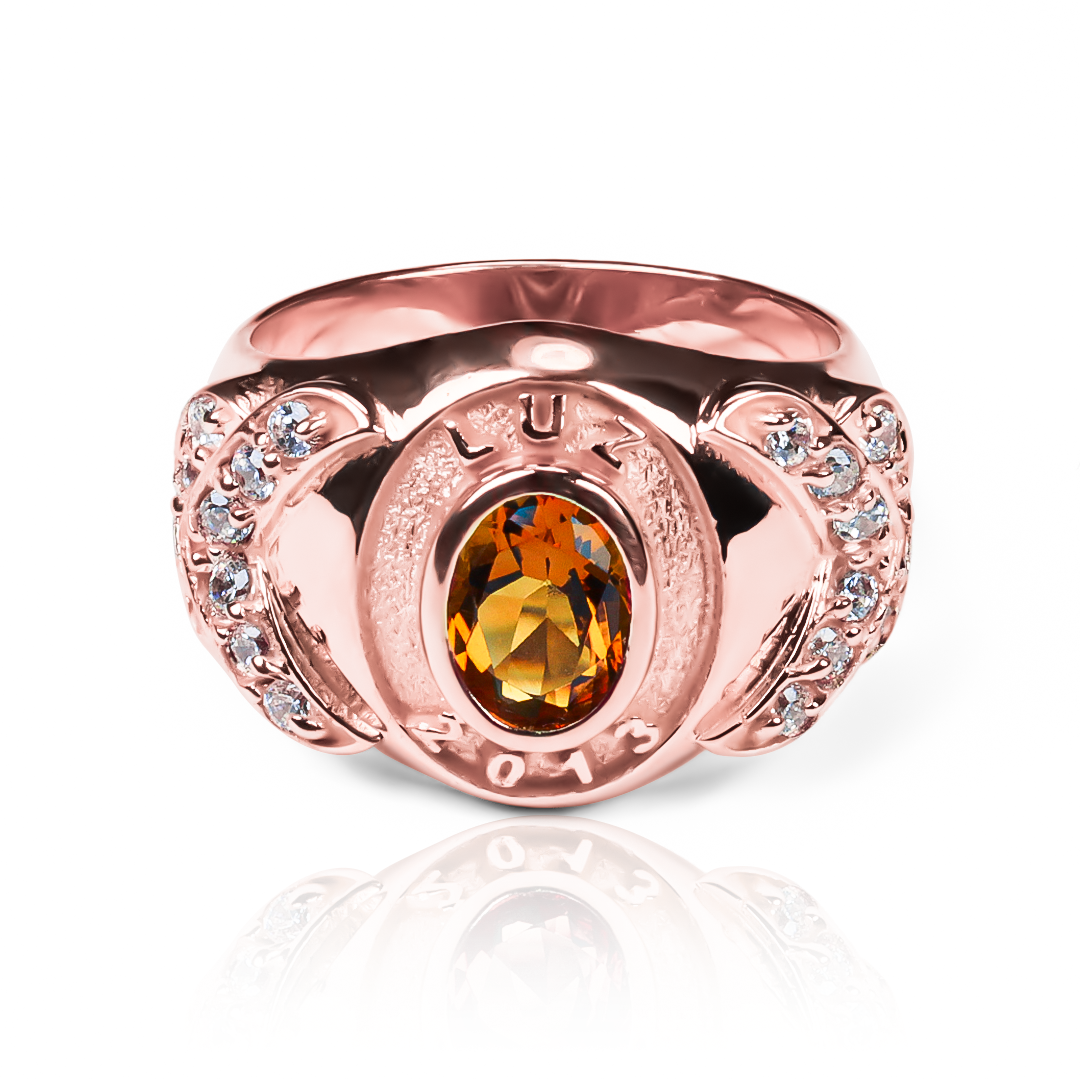 Anillo grado topacio de Joyería Caracas es una verdadera joya de lujo. Confeccionado en oro 18K con un topacio excepcional. Garantizado de por vida.