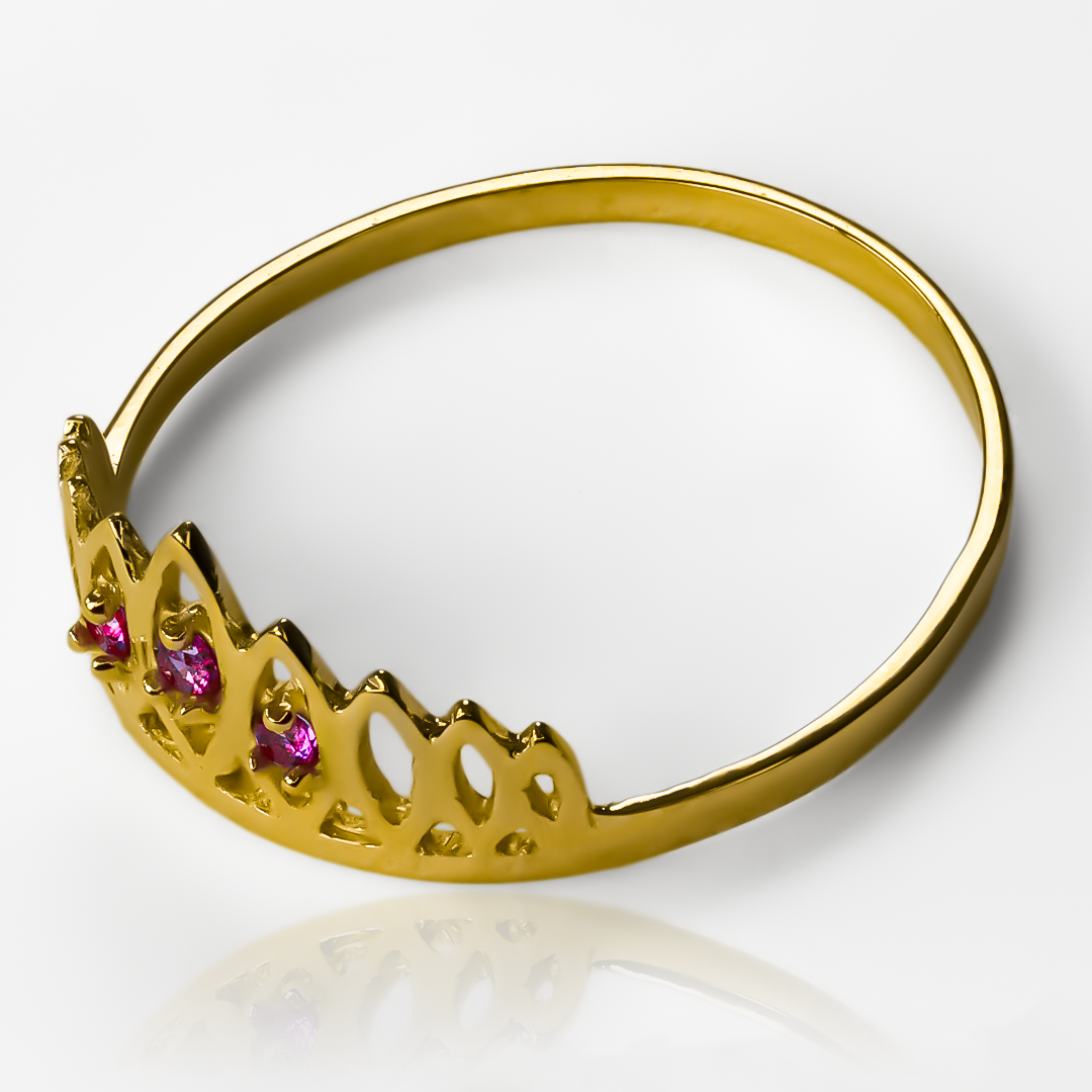 Anillo Lengua de Fuego, fabricado en oro 18k de Joyería Caracas, también cuenta con certificado de calidad y garantía de por vida.