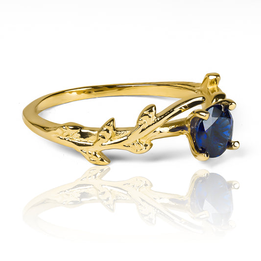 Anillo Midnight Zafiro natural Fabricado en Joyería Caracas, elaborado en oro de 18 quilates, certificado con el más alto estándar de calidad y respaldado por nuestra garantía de por vida.