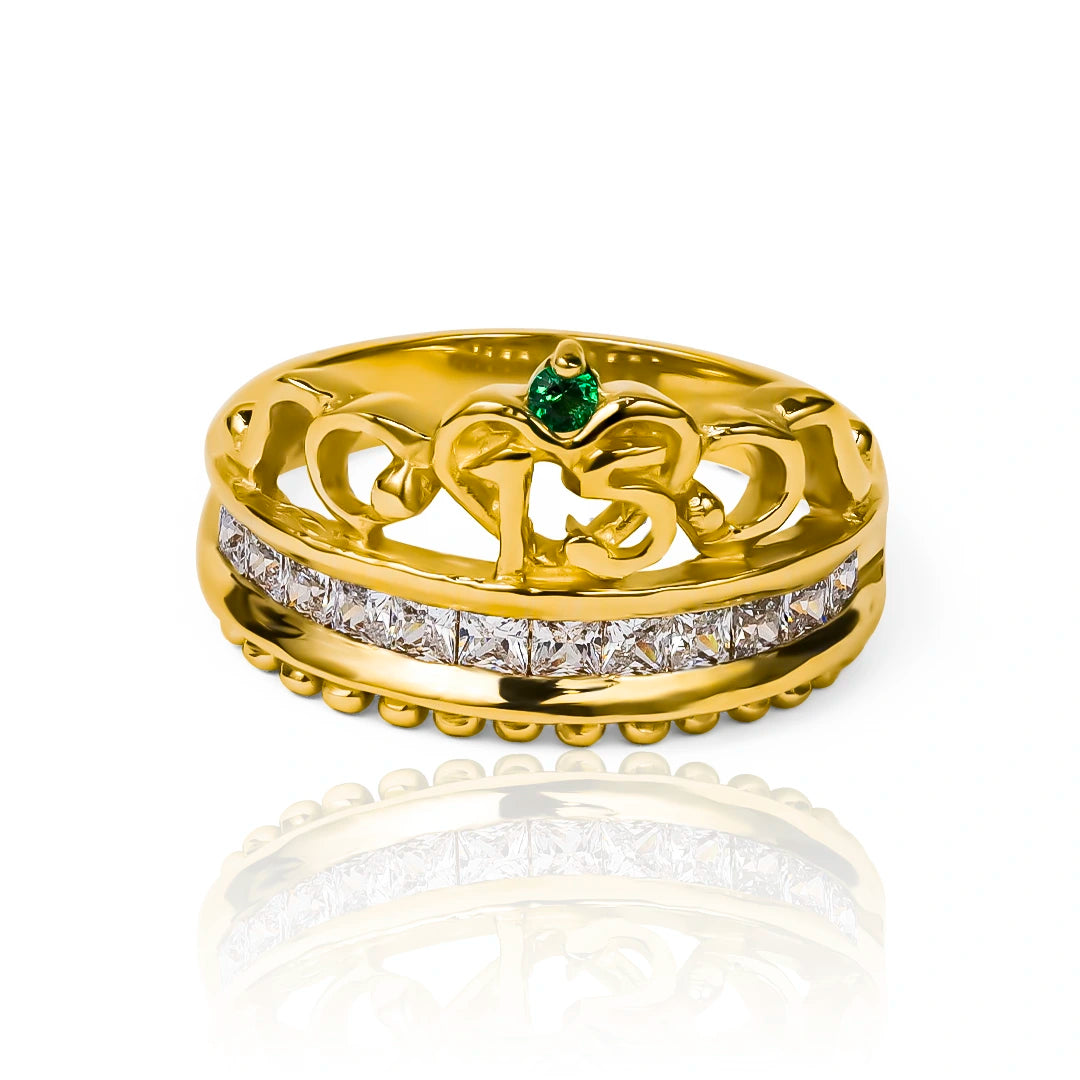Anillo Classic Crown, elaborado en oro 18k por Joyería Caracas, cuenta con un certificado de calidad y garantía de por vida.