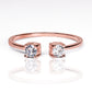 Anillo Crystal duo fabricado por Joyería Caracas en oro 18k, cuenta con certificado de calidad y garantía de por vida.