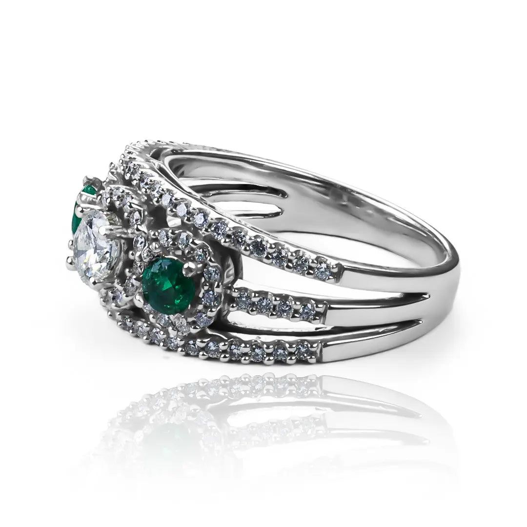 Anillo de compromiso eccentric Diamantes & Esmeraldas de Joyería Caracas en oro 18k viene con certificado y garantía de por vida.