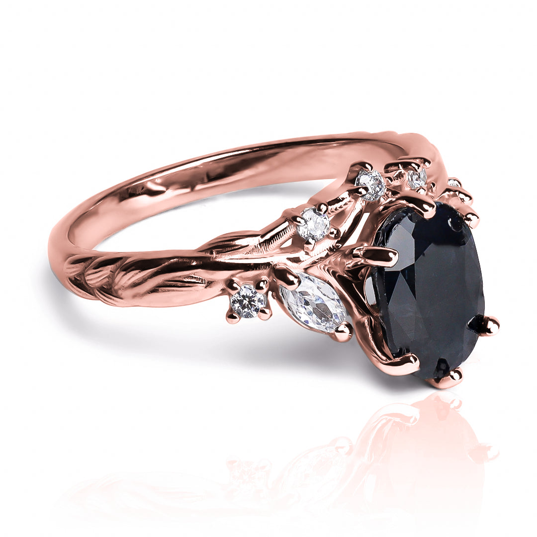 Anillo Forest II Zafiro natural. Fabricado en Joyería Caracas, elaborado en oro de 18 quilates, certificado con el más alto estándar de calidad y respaldado por nuestra garantía de por vida.