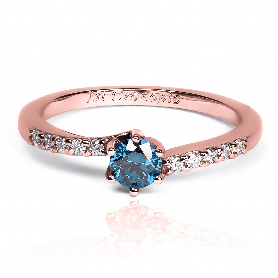 Anillo Deep navy blue diamante natural. Fabricado en Joyería Caracas, elaborado en oro de 18 quilates, certificado con el más alto estándar de calidad y respaldado por nuestra garantía de por vida.