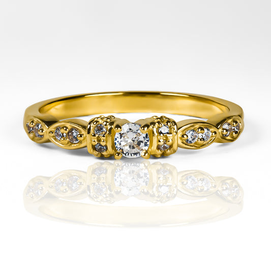 Anillo imperial fabricado en oro 18k por Joyería Caracas, viene acompañado de un certificado de calidad y garantía de por vida.