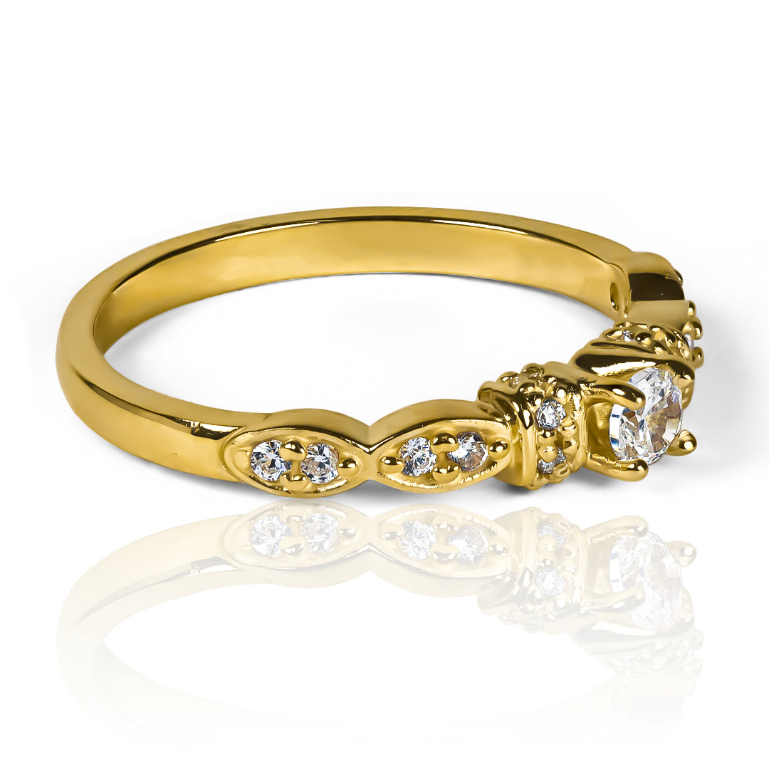 Anillo imperial fabricado en oro 18k por Joyería Caracas, viene acompañado de un certificado de calidad y garantía de por vida.