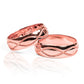 Argollas de matrimonio Infinite, fabricadas en oro de 18k por Joyería Caracas, cada argolla viene con un certificado de calidad y garantía para toda la vida.