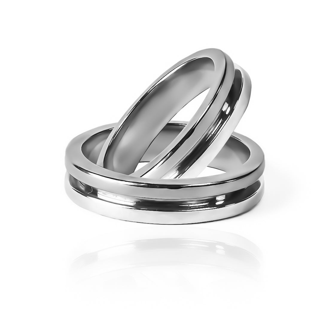 Argollas de matrimonio Canal 3 Oros, fabricadas en oro 18k de la más alta calidad de Joyería Caracas, vienen con certificado y garantía de por vida.