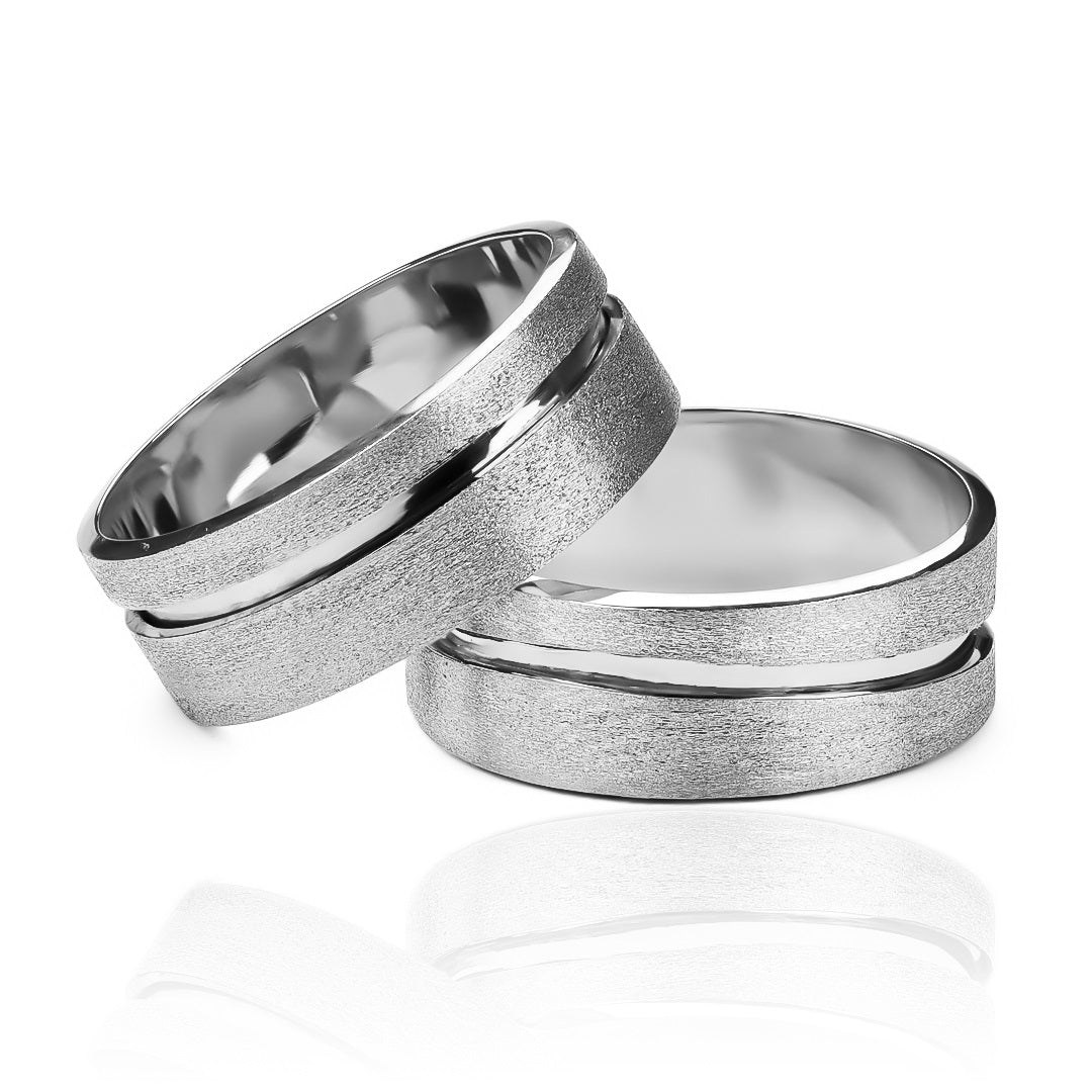 Argollas de matrimonio Almas Gemelas, fabricadas en oro 18k de Joyería Caracas, cuentan con certificado de calidad y garantía de por vida.