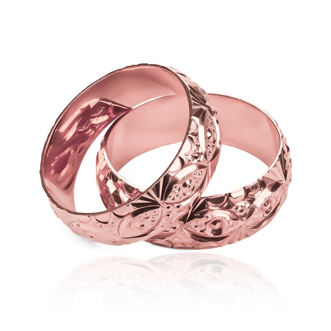 Argollas de matrimonio Antifaz, elaboradas en oro 18k, cuentan con un certificado de calidad y garantía de por vida.