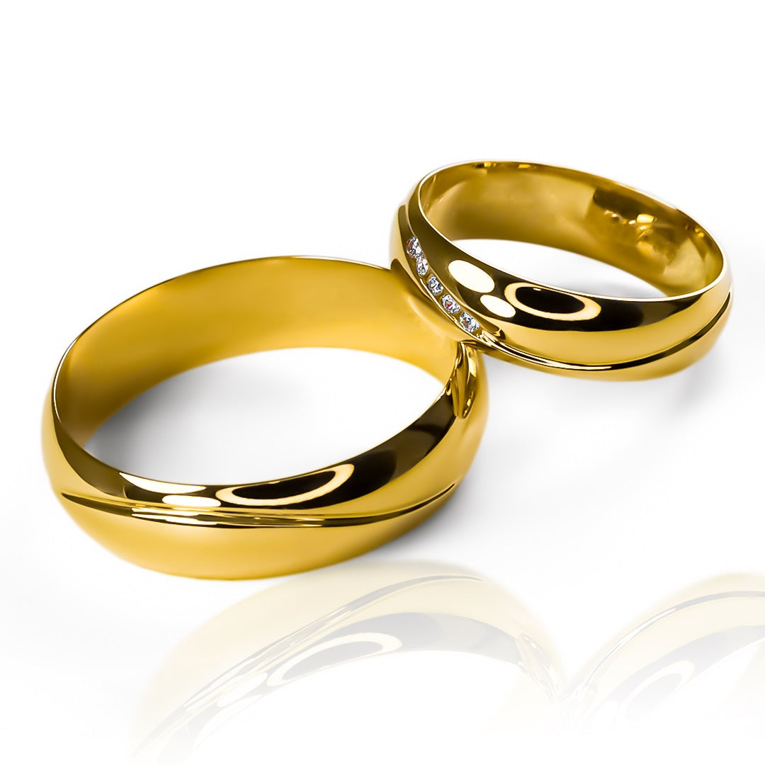 Argollas de matrimonio Atlantis Maciza de Joyería Caracas. Hechos en oro de 18 quilates con certificado de calidad.