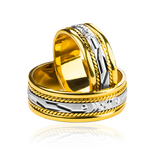 Argollas de matrimonio botlove, elaboradas en oro 18k de Joyería Caracas, viene con certificado de calidad y garantía para toda la vida.