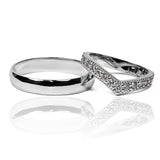 Argollas de matrimonio Classic Pointed, fabricados en 18k por Joyería Caracas. Cada anillo viene con un certificado de calidad y garantía de por vida.