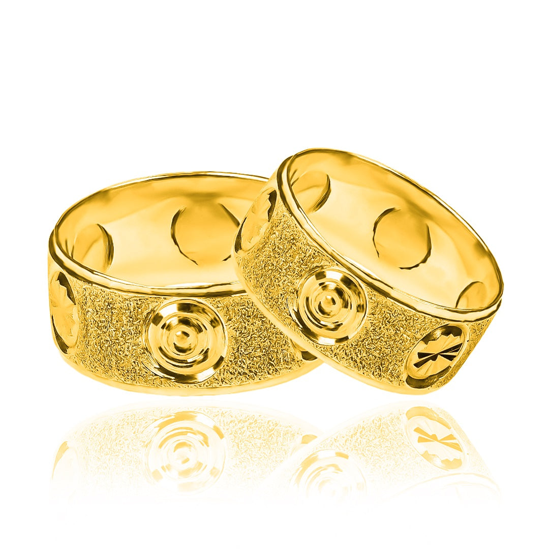 Argollas de matrimonio Crazy Love 3 Oros, fabricadas en oro 18k por Joyería Caracas, cada argolla cuenta con un certificado de calidad y garantía de por vida.