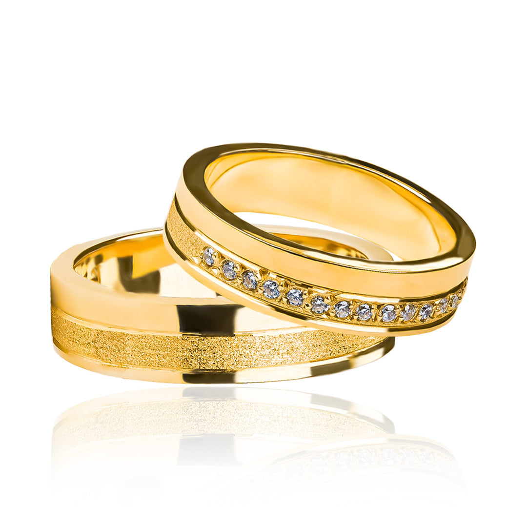 Argollas de matrimonio diamond selection class, elaboradas en oro de 18k de Joyería Caracas, viene con un certificado de calidad y garantía para toda la vida.