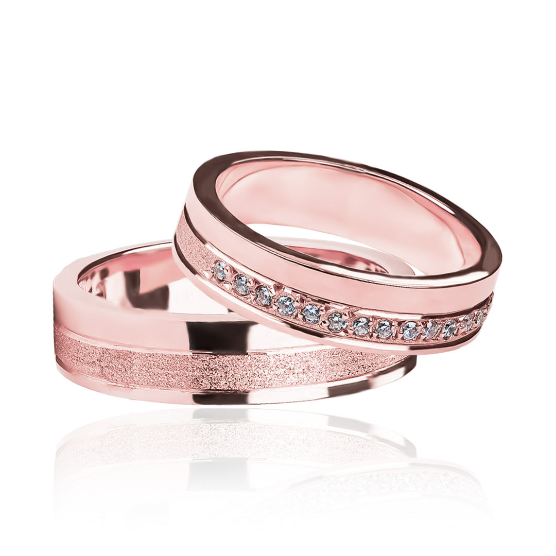 Argollas de matrimonio diamond selection class, elaboradas en oro de 18k de Joyería Caracas, viene con un certificado de calidad y garantía para toda la vida.
