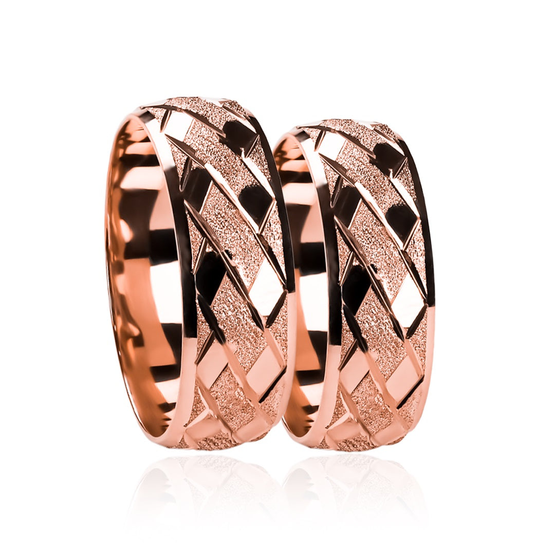 Argollas de matrimonio dijämant, elaboradas en oro de 18 quilates, cuenta con certificado de calidad y garantía de por vida.