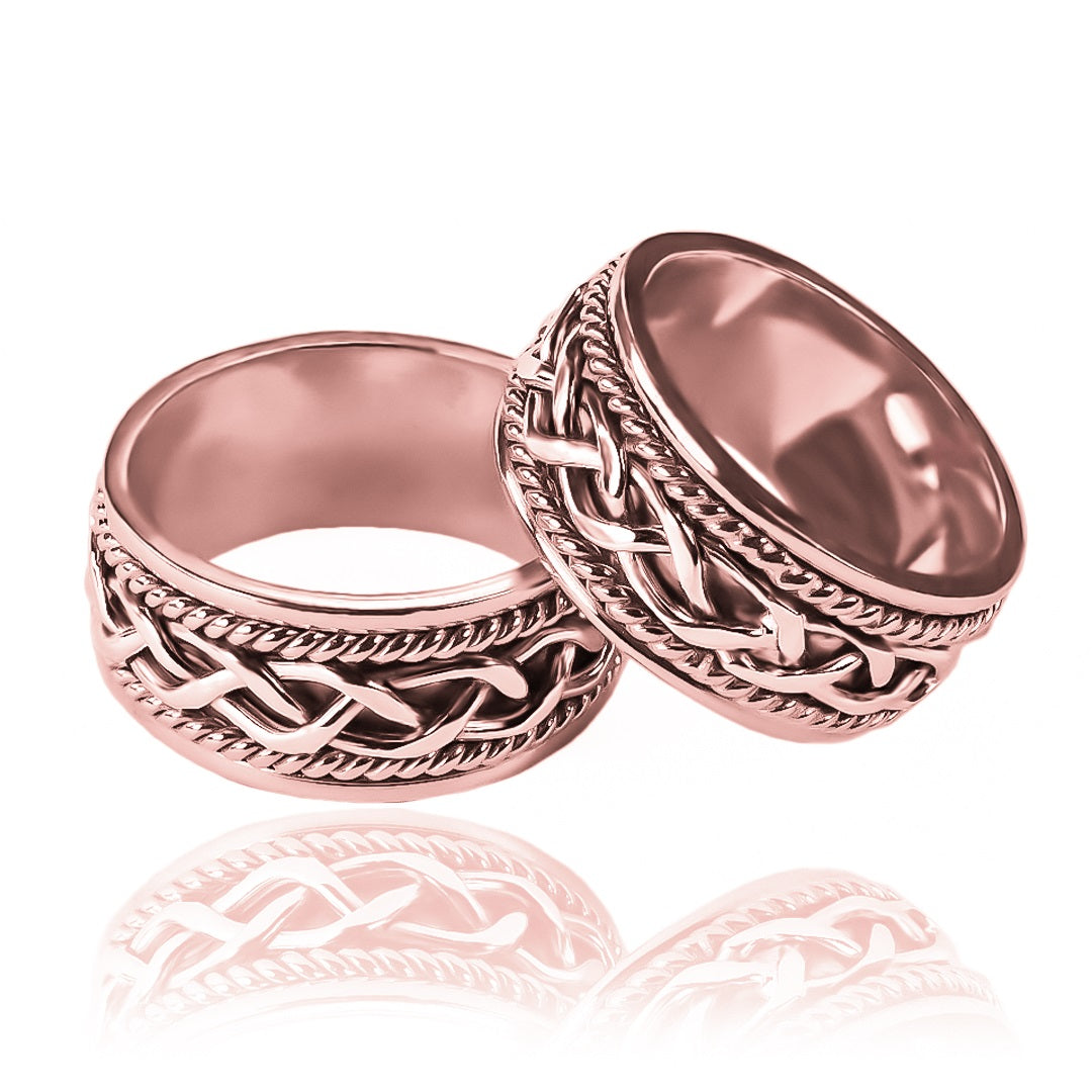 Argollas de matrimonio Flette Love, elaboradas en oro 18k de Joyería Caracas, vienen con un certificado de calidad y garantía de por vida.