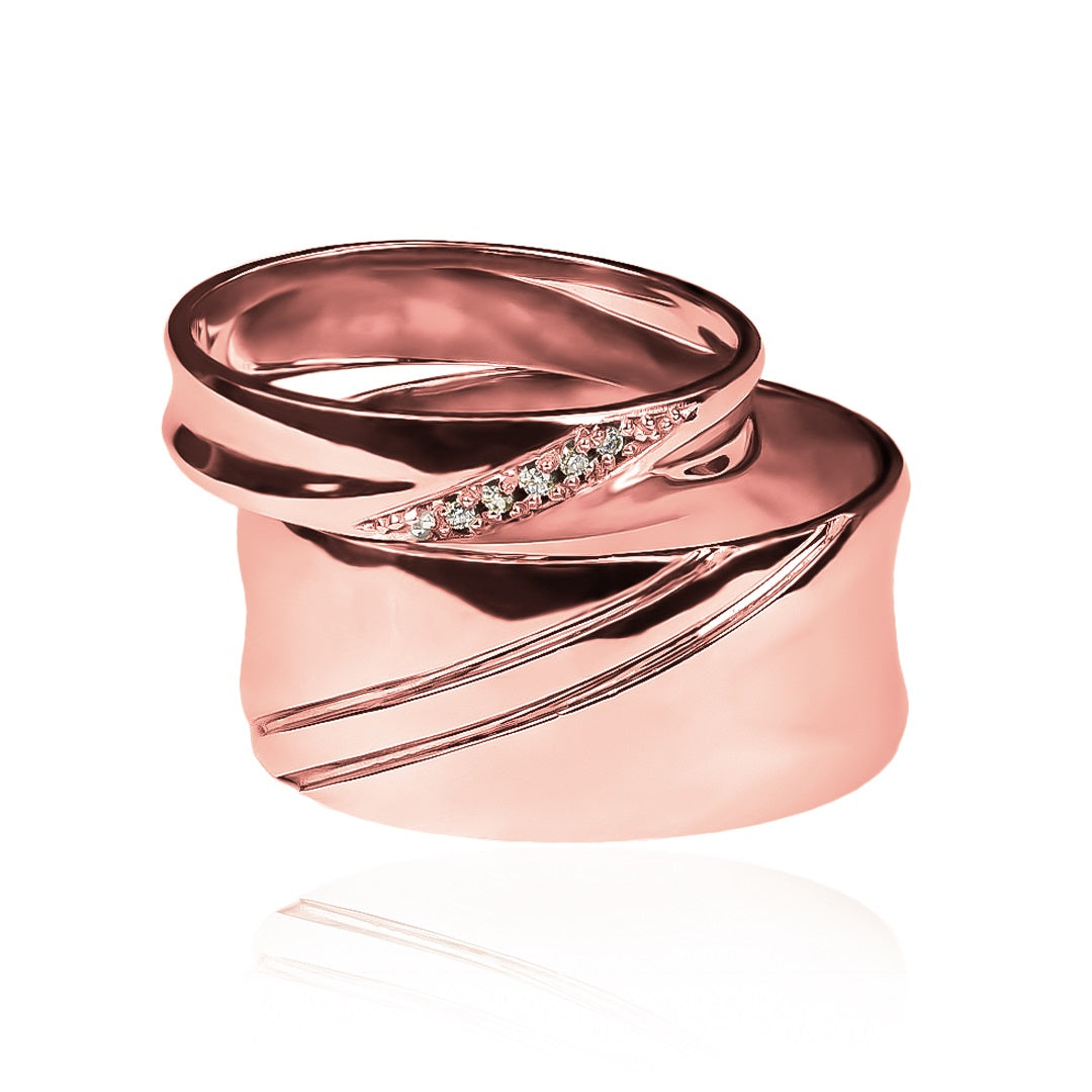 Argollas de matrimonio Glaciar, elaboradas en oro 18k por Joyería Caracas, cada argolla viene con un certificado de calidad y garantía de por vida.