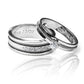 Argollas de matrimonio Junctus, fabricadas en oro 18k de Joyería Caracas, cada una cuenta con certificado de calidad y garantía para toda la vida.