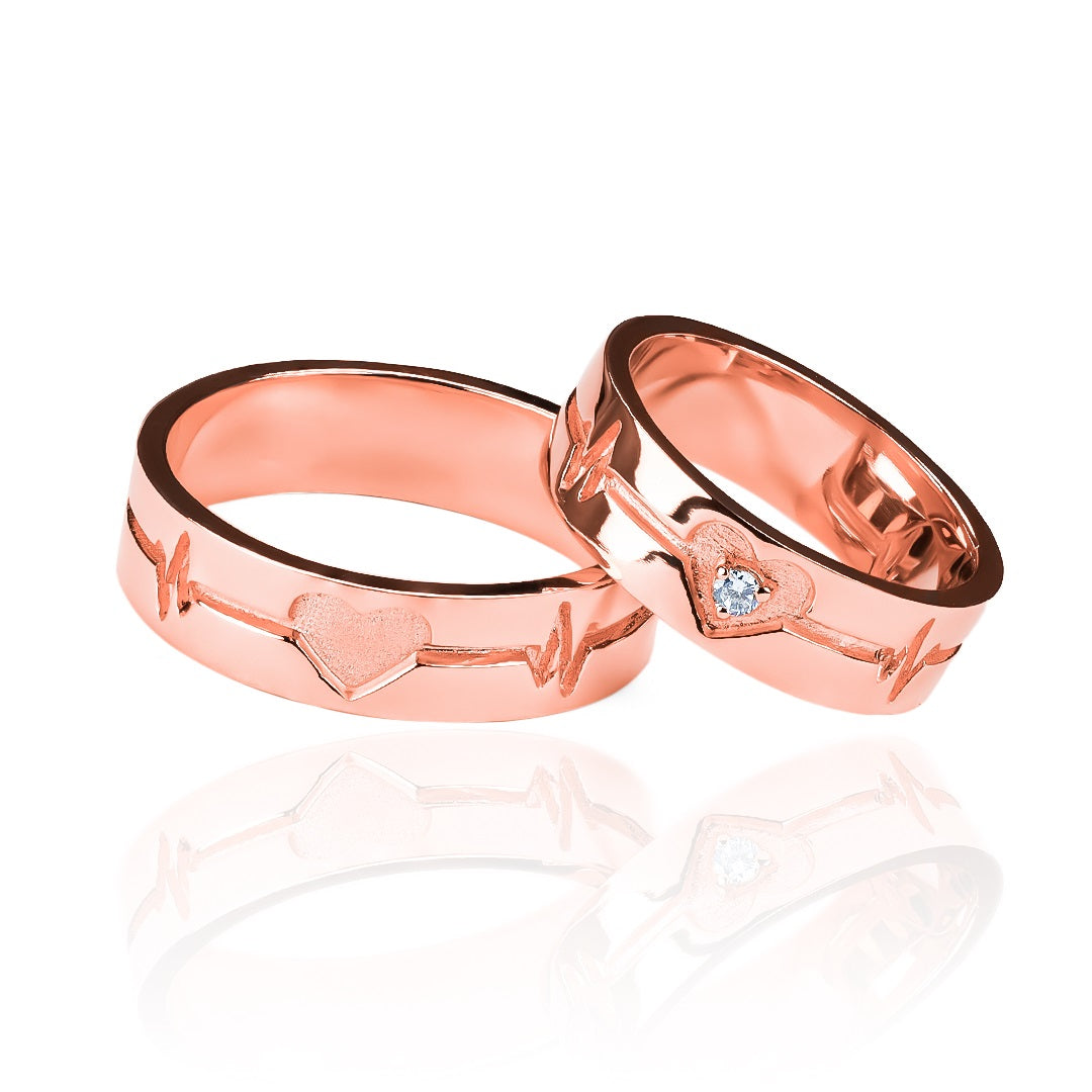 Argollas de matrimonio Latidos de Corazón 3D, fabricados en oro de 18k de Joyería Caracas, Cada argolla viene con un certificado de autenticidad y garantía de por vida.