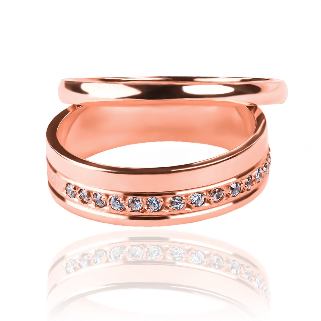 Argollas de matrimonio Little Warrior I, fabricados en oro 18k de Joyería Caracas, viene con un certificado de autenticidad y garantía.