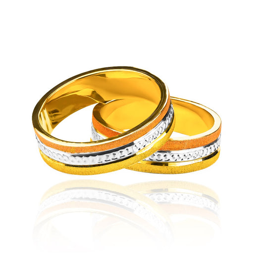 Argollas de matrimonio Love Point Tres Oros, elaboradas en oro 18k de Joyería Caracas, cuentan con certificado de calidad y garantía de por vida.